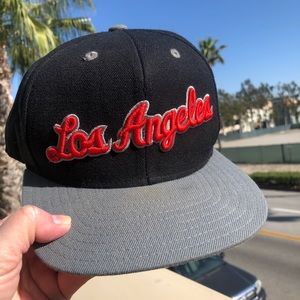 Adidas Los Angeles Clippers Snap Back Hat Embroidered Logo Black Gray NBA Rare